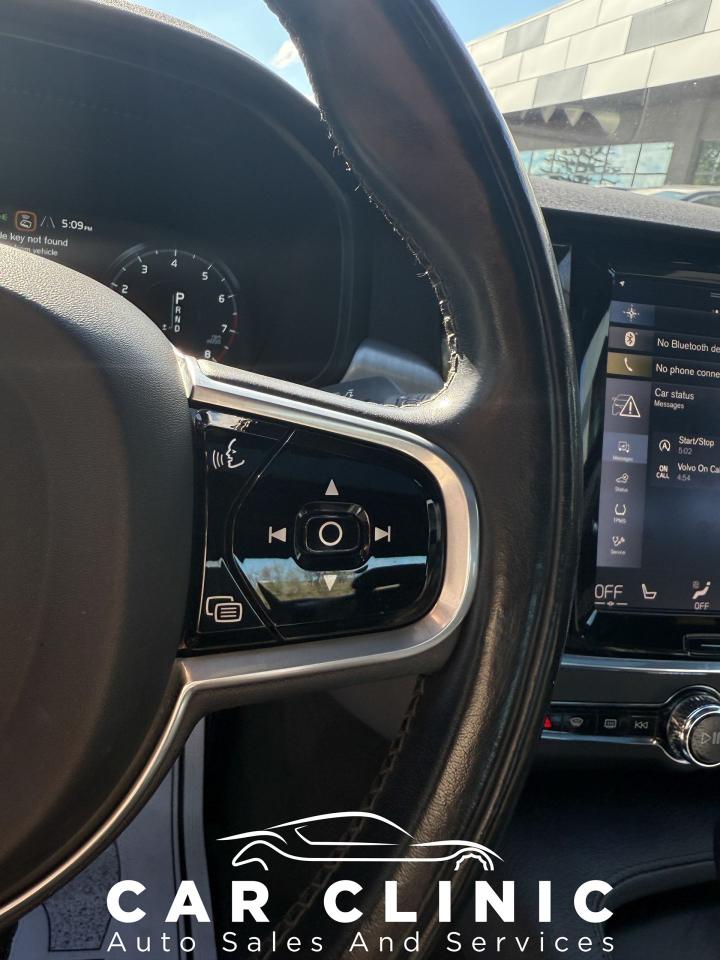 2017 Volvo S90 T6 Momentum - Photo #20