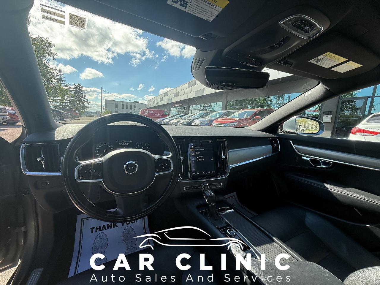 2017 Volvo S90 T6 Momentum - Photo #22