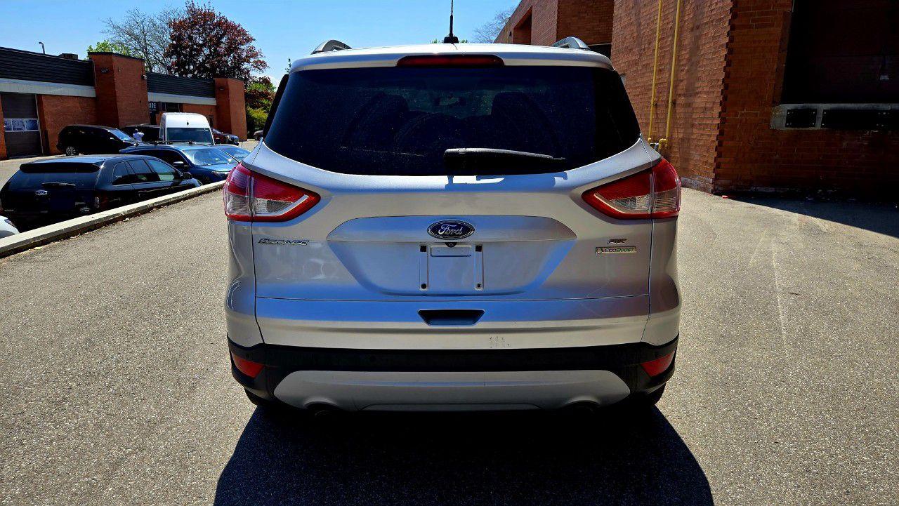 2015 Ford Escape FWD 4dr SE - Photo #6