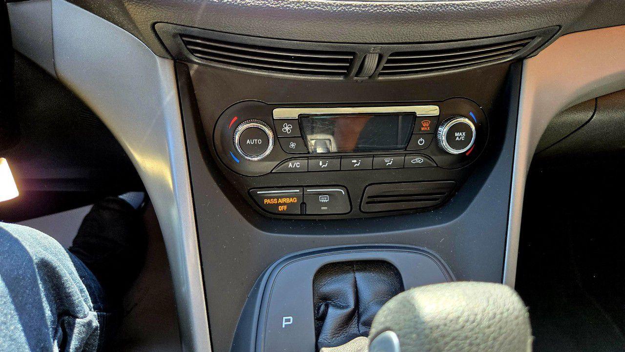 2015 Ford Escape FWD 4dr SE - Photo #15