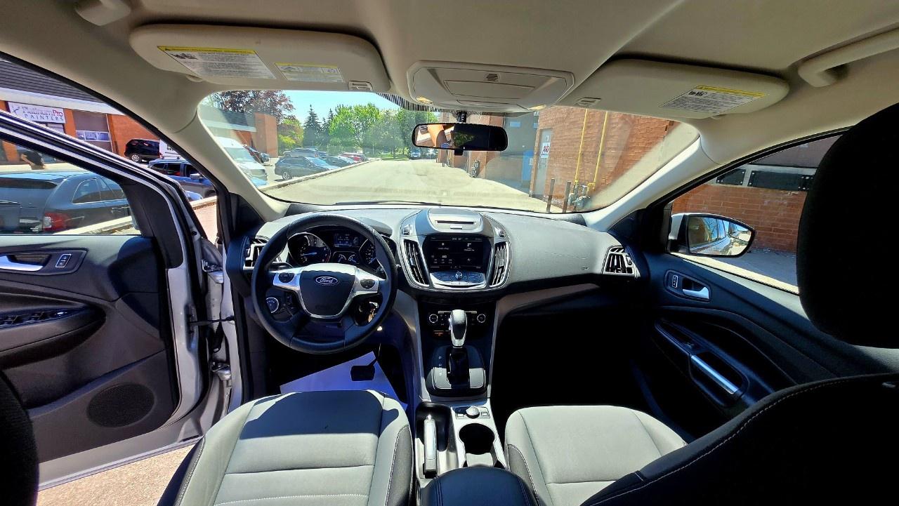 2015 Ford Escape FWD 4dr SE - Photo #10