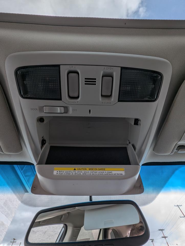 2015 Subaru Outback 2.5i w/Limited & Tech Pkg Photo