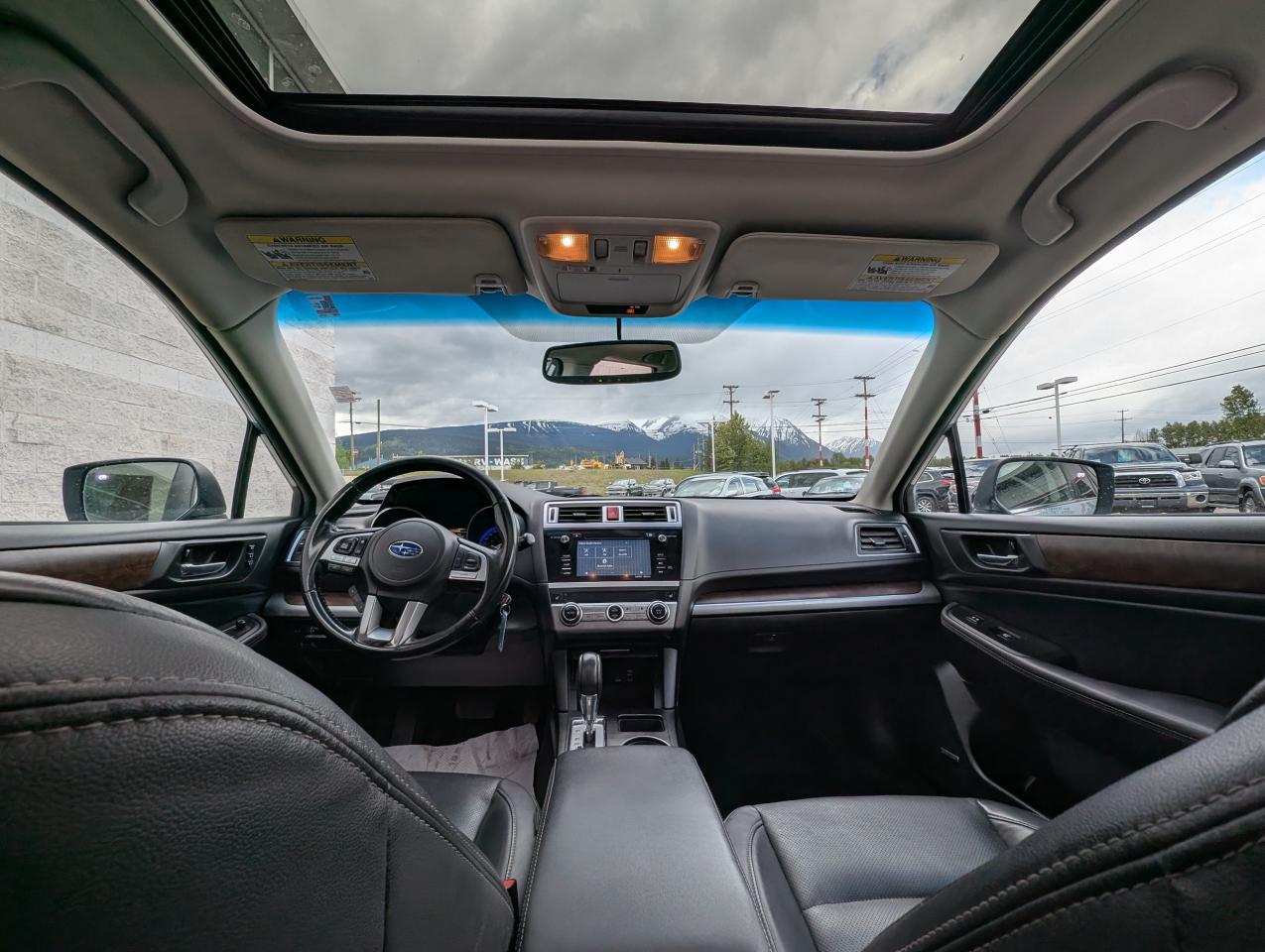 2015 Subaru Outback 2.5i w/Limited & Tech Pkg Photo