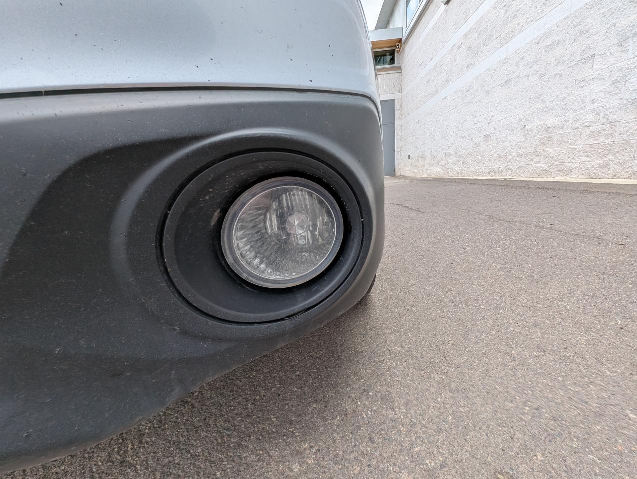 2015 Subaru Outback 2.5i w/Limited & Tech Pkg Photo