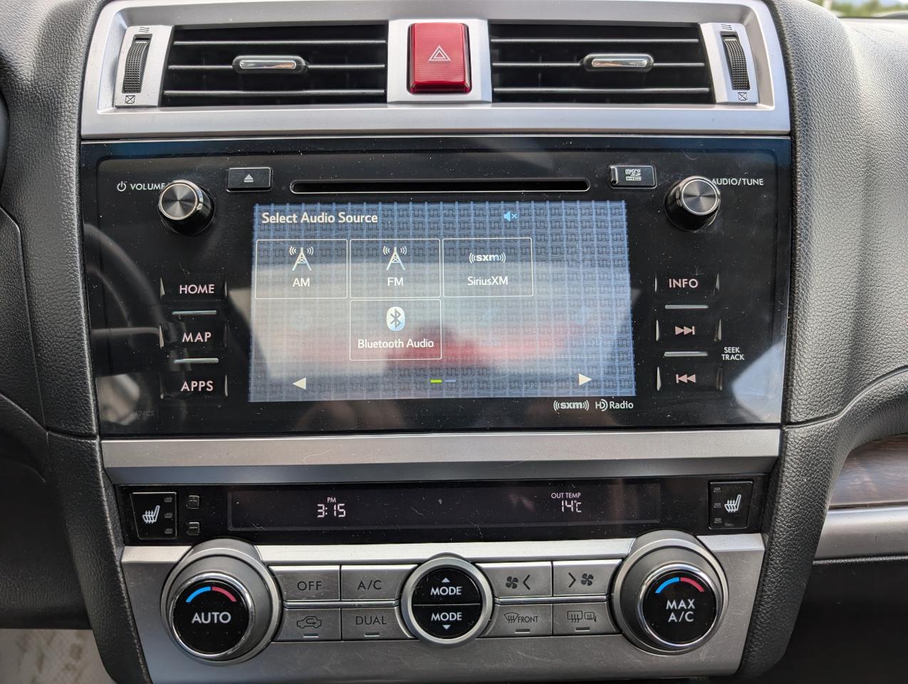 2015 Subaru Outback 2.5i w/Limited & Tech Pkg Photo