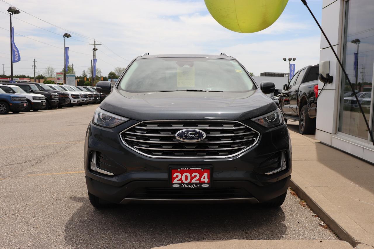 2024 Ford Edge Titanium AWD Photo4