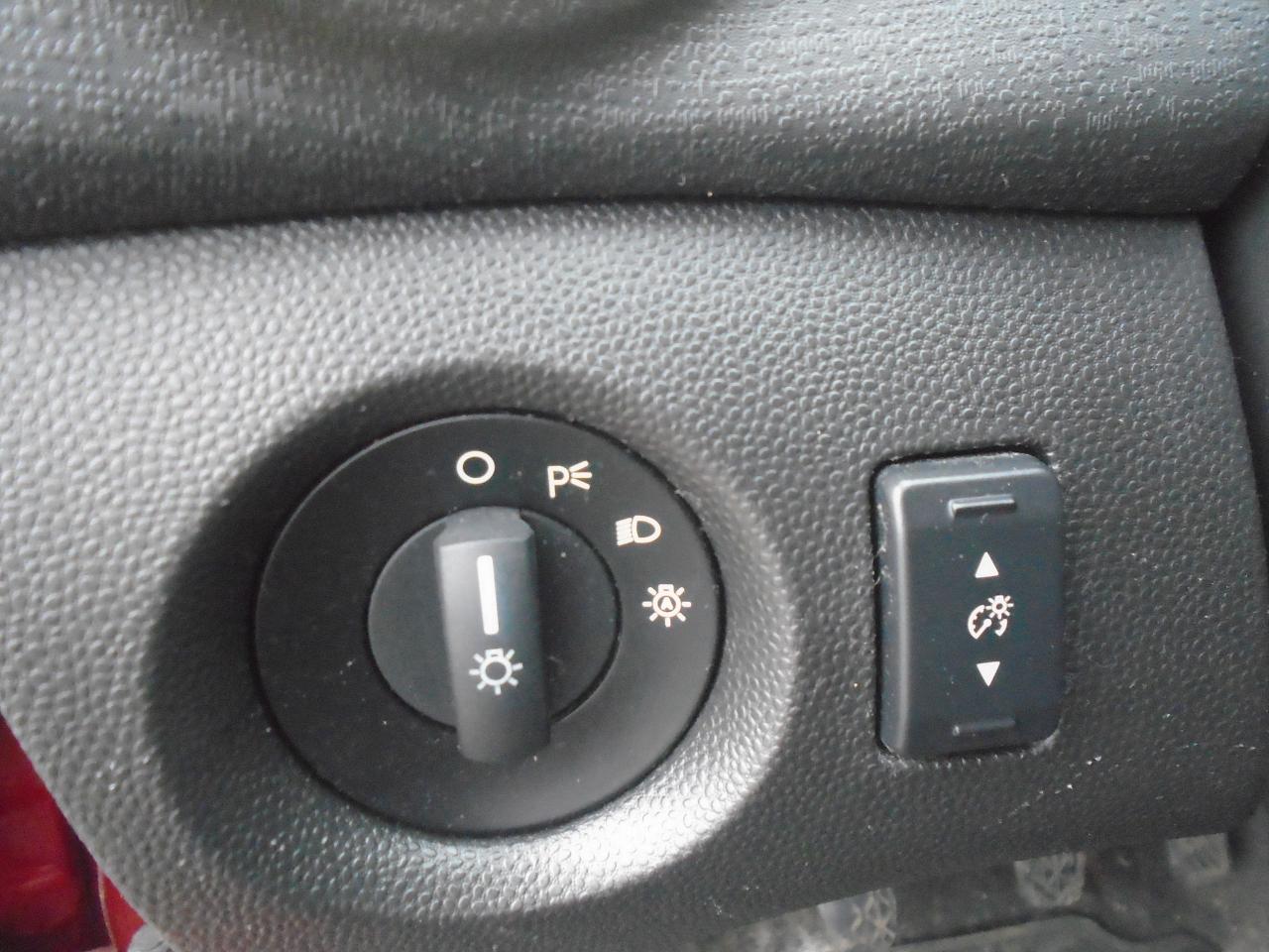 2015 Ford Fiesta 5dr HB SE - Photo #11