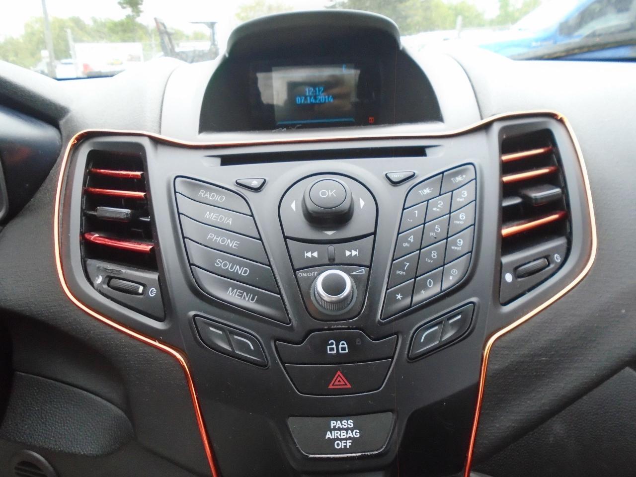 2015 Ford Fiesta 5dr HB SE - Photo #15