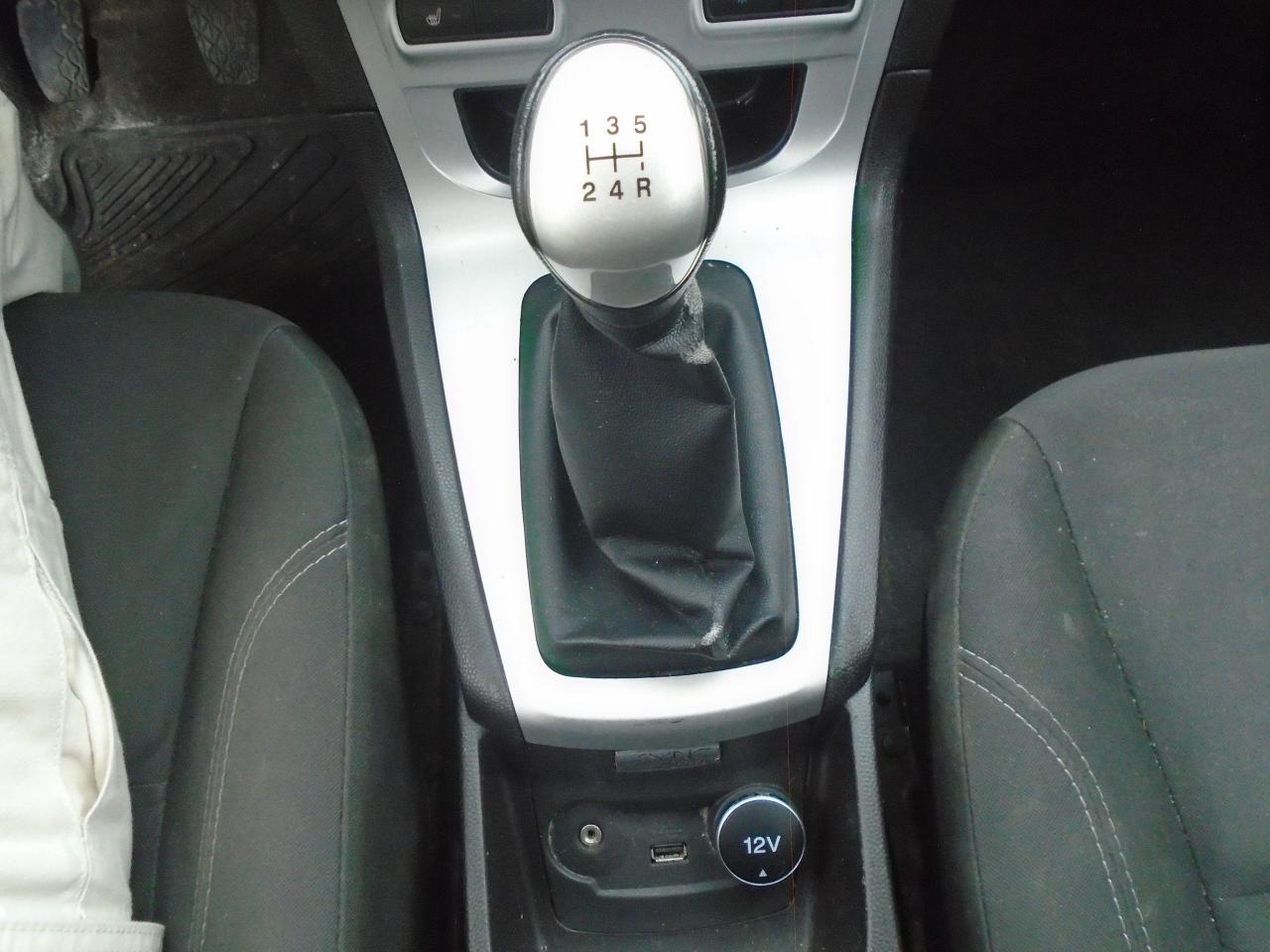 2015 Ford Fiesta 5dr HB SE - Photo #18
