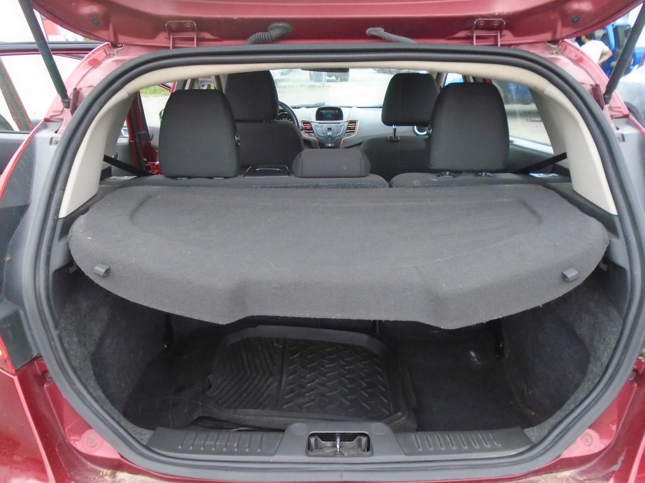 2015 Ford Fiesta 5dr HB SE - Photo #22