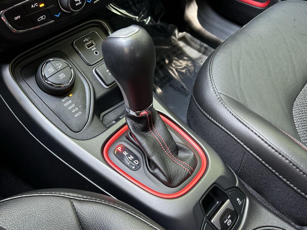 2019 Jeep Compass TRAILHAWK 4X4| ONLY 15,000KMS| HTD LEATHER|CARPLAY Photo