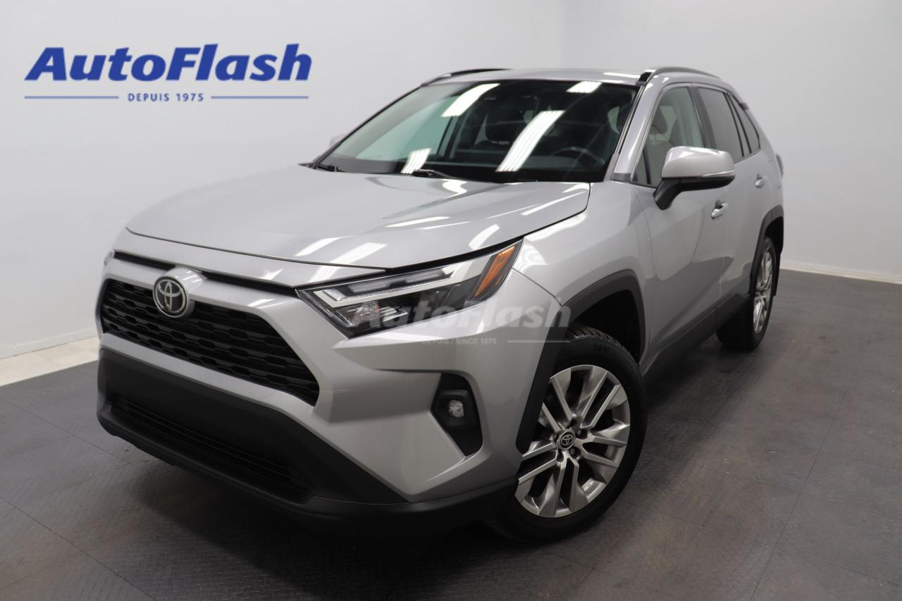 Used 2022 Toyota RAV4 XLE PREMIUM AWD, CUIR, TOIT OUVRANT, MAGS 19'' for sale in Saint-Hubert, QC
