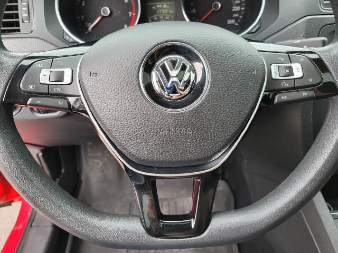 2015 Volkswagen Jetta Trendline Photo10