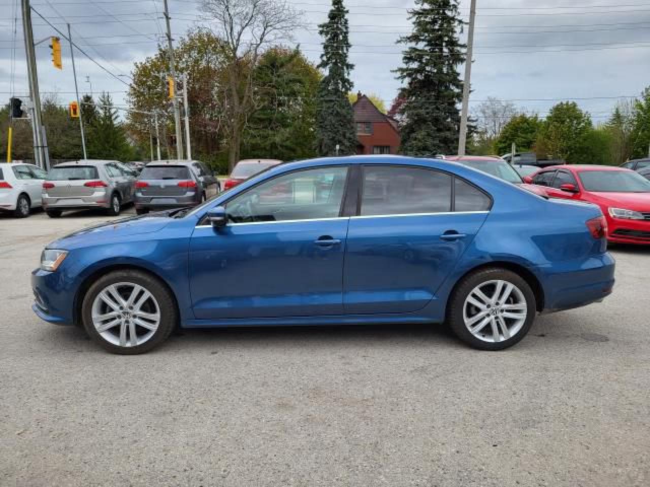 2017 Volkswagen Jetta 1.8T Highline Photo6