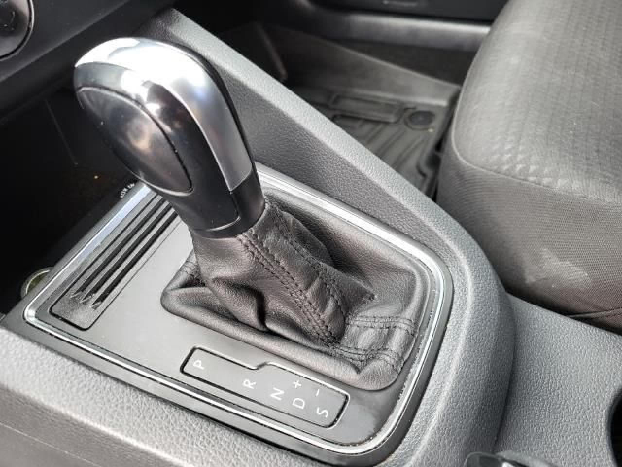 2015 Volkswagen Jetta Trendline Photo11