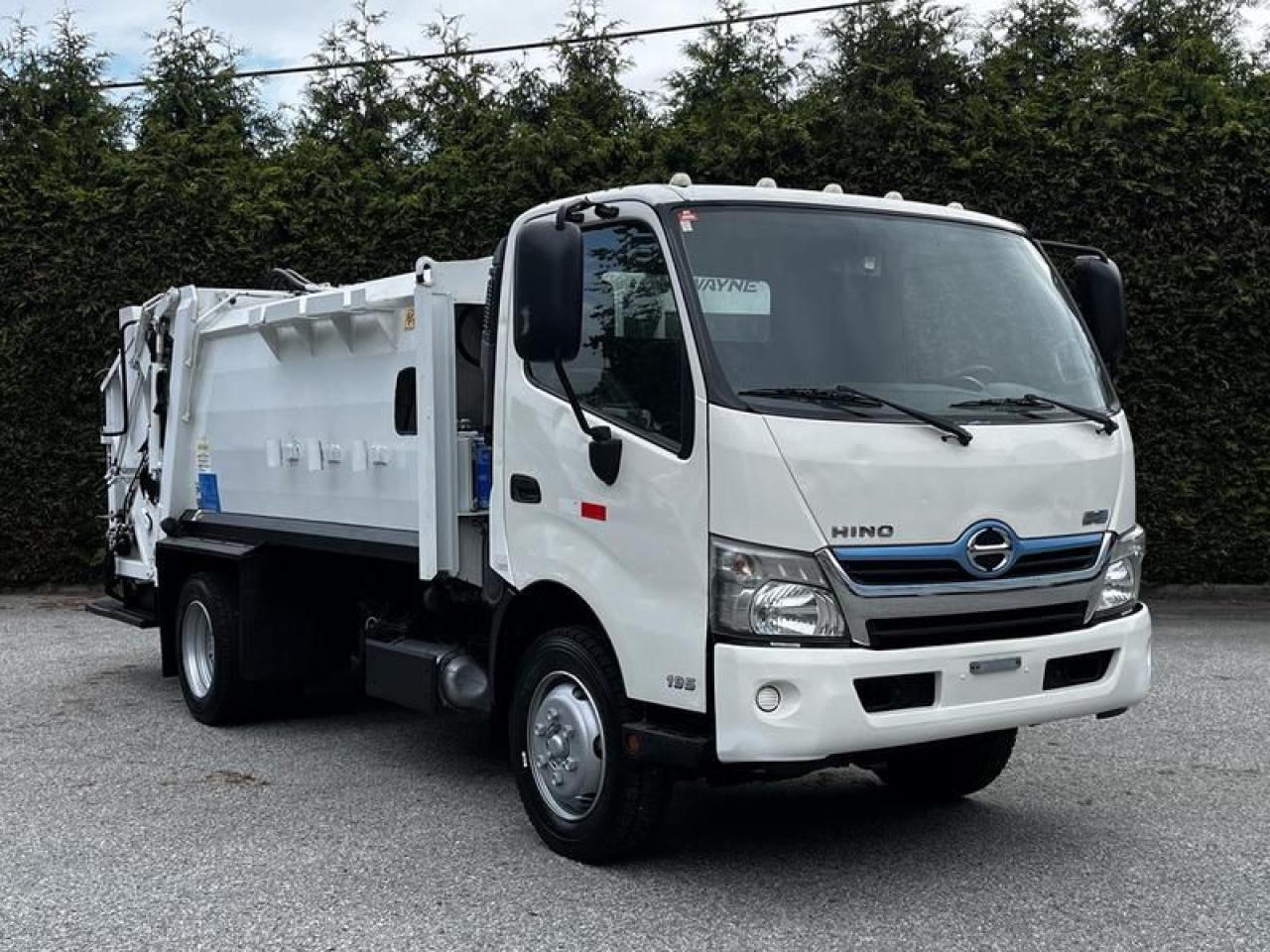 Used 2014 Hino 195 Hybrid Garbage Truck Diesel for sale in Burnaby, BC