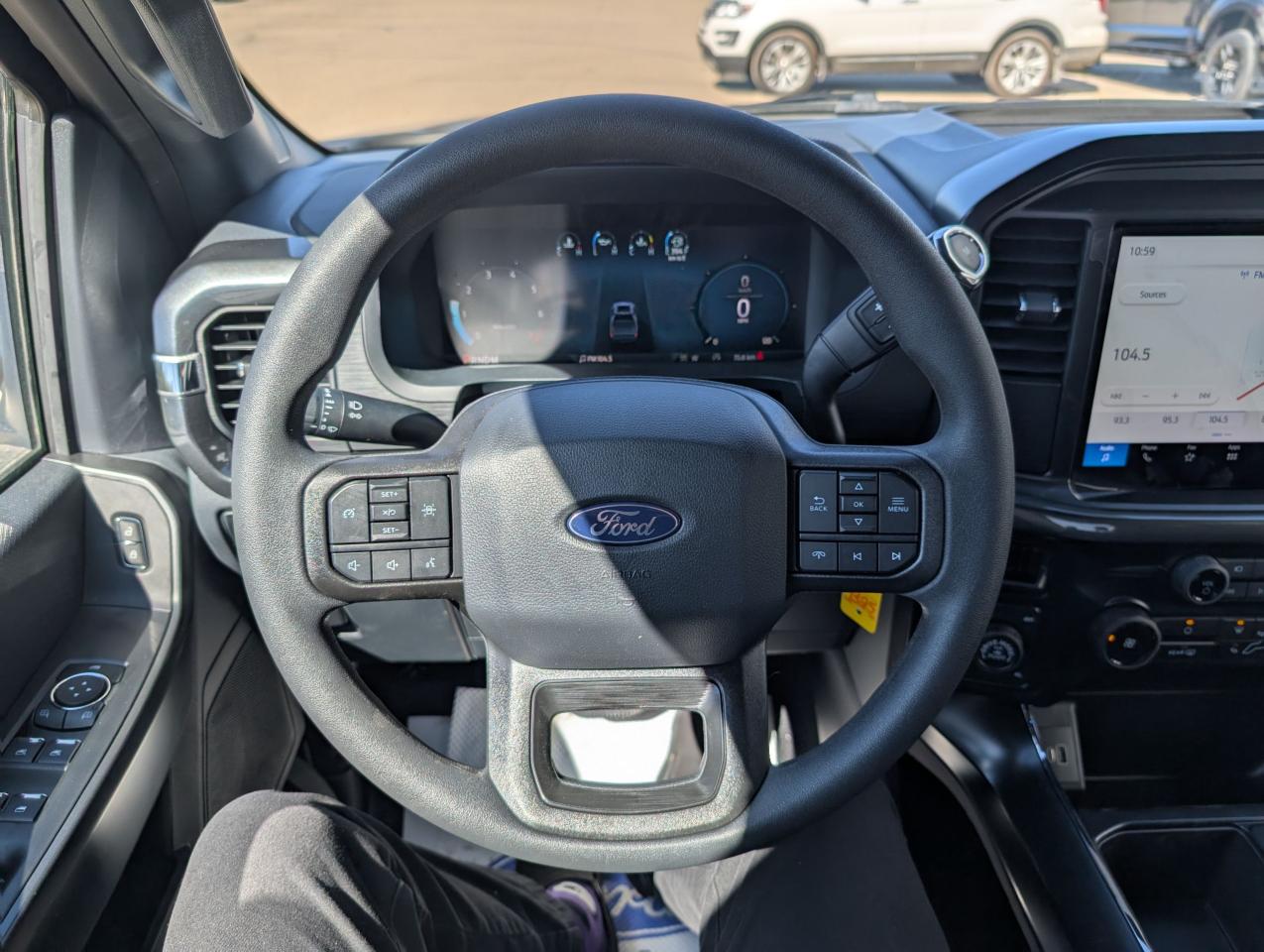 2025 Ford F-150 STX Photo5