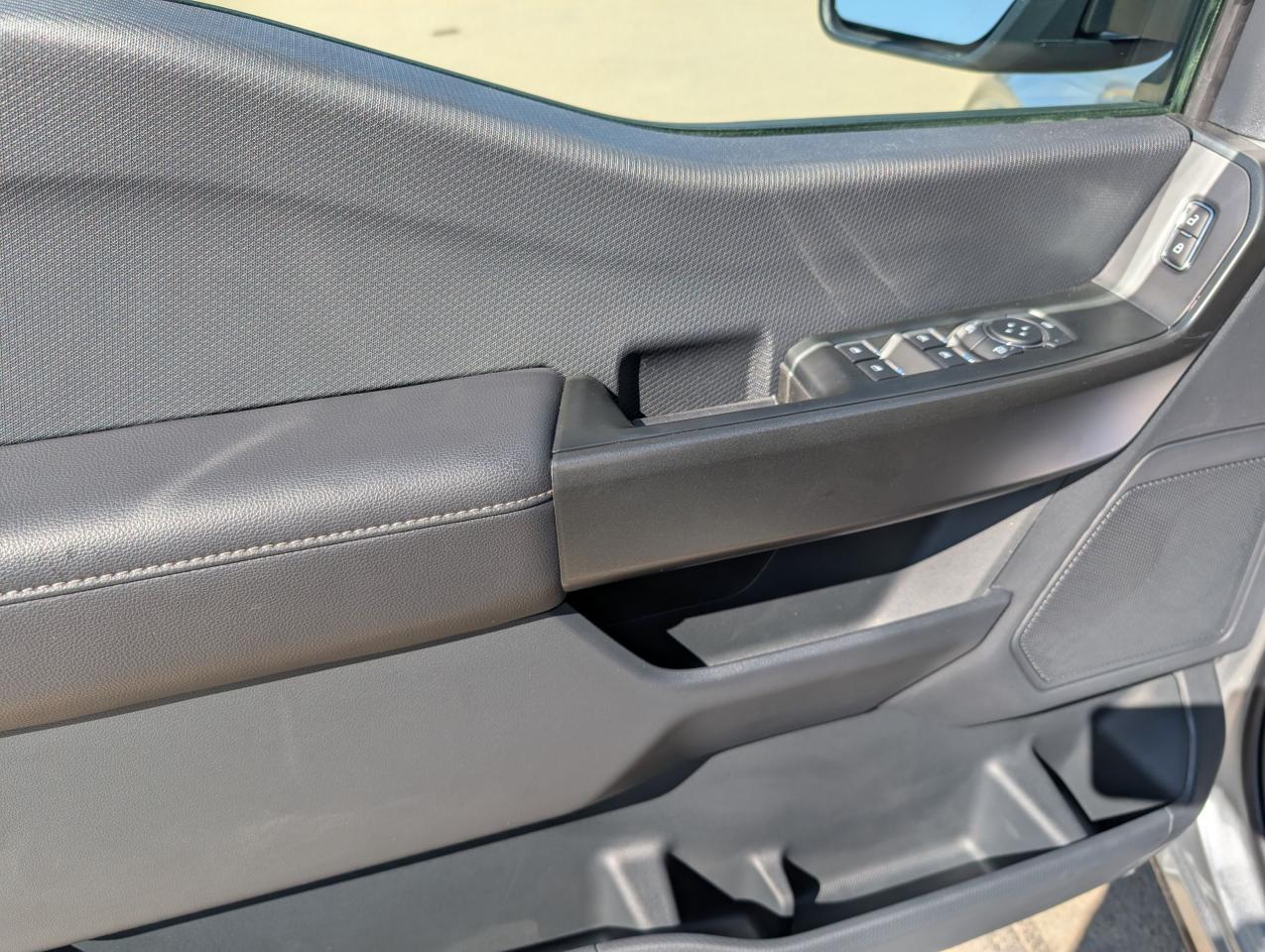 2025 Ford F-150 STX Photo5