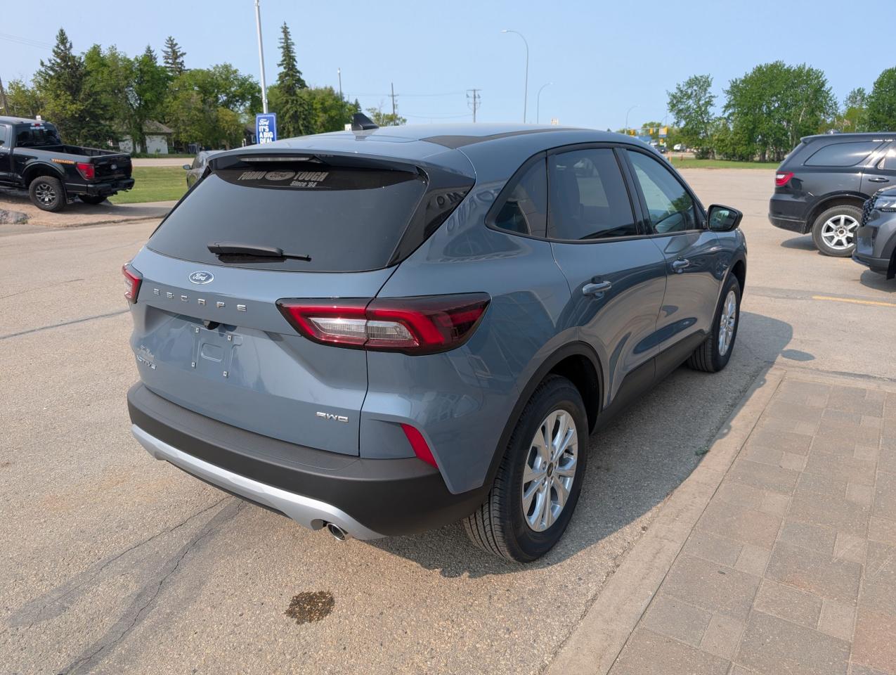 2025 Ford Escape Active Photo5