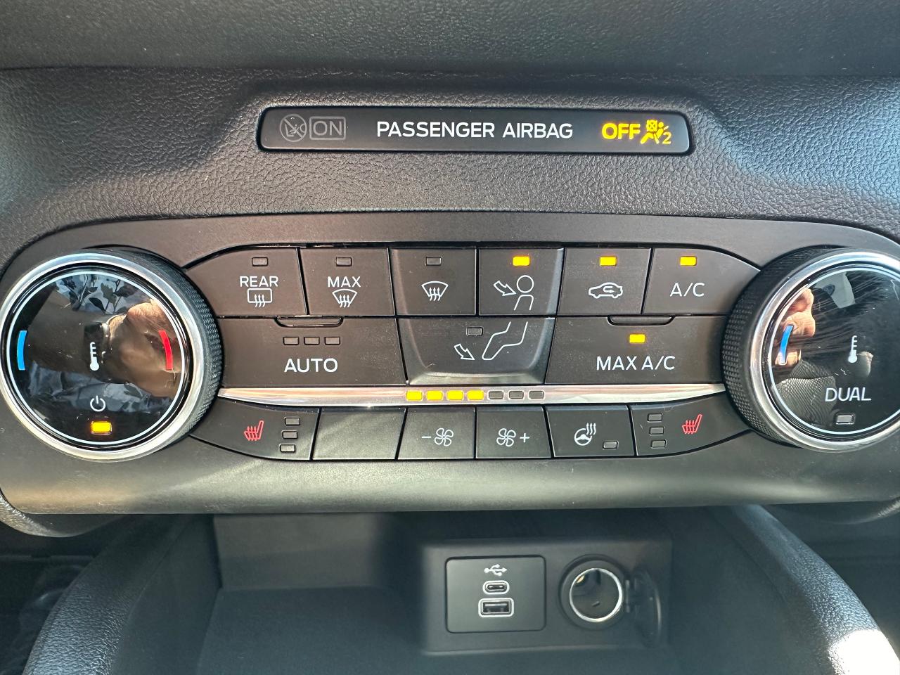 2024 Ford Escape ST-Line Photo5