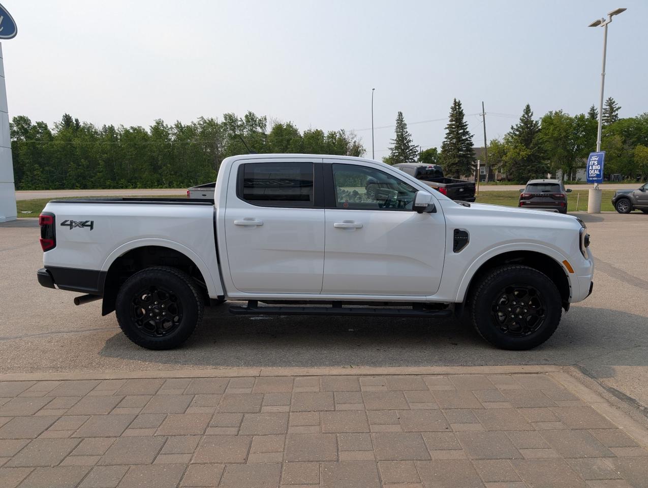 2025 Ford Ranger LARIAT Photo4
