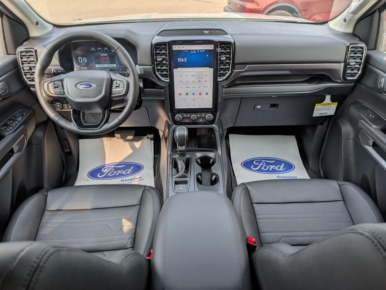2025 Ford Ranger LARIAT Photo5