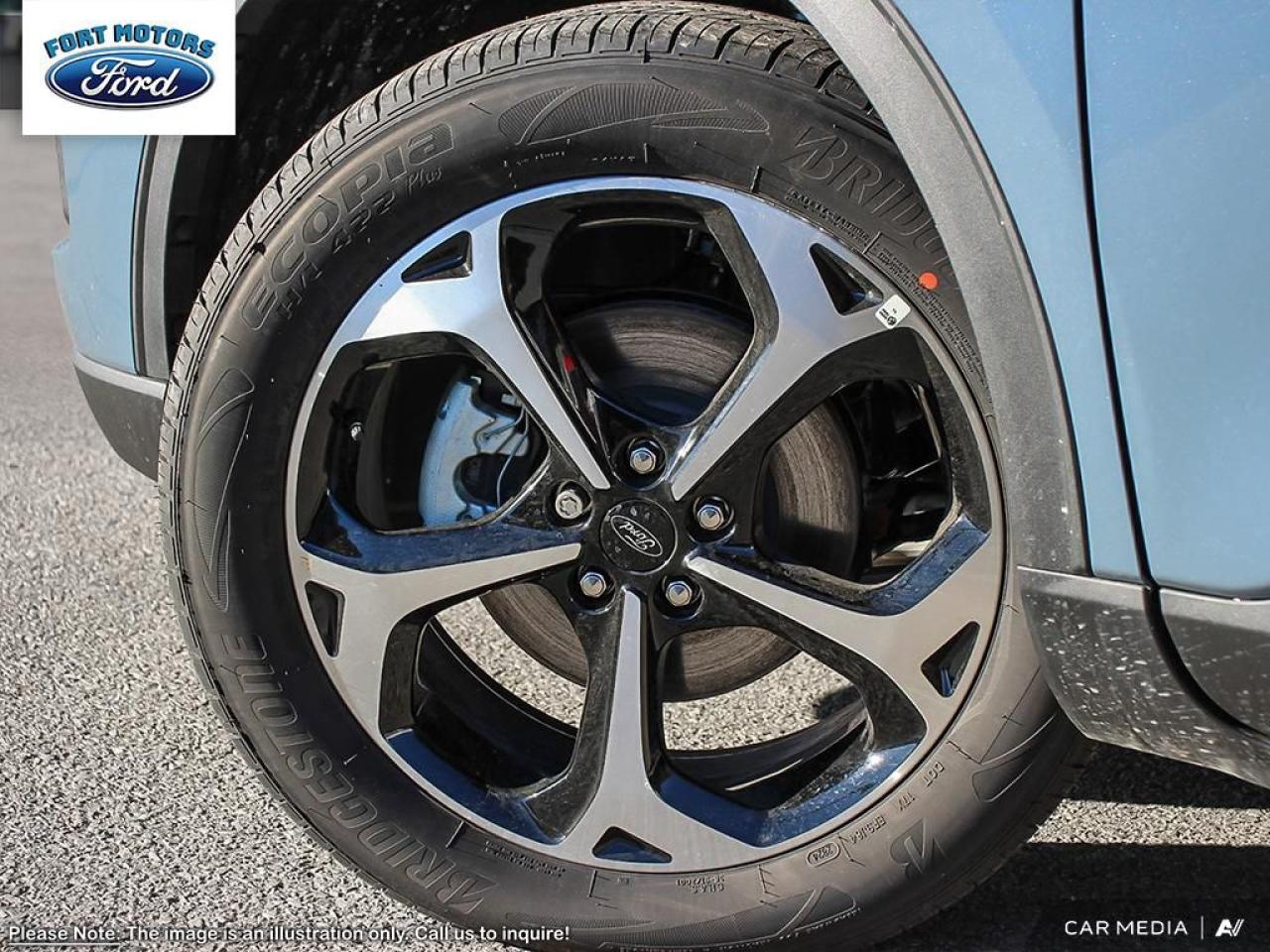 2025 Ford Escape ST-Line Select Photo5