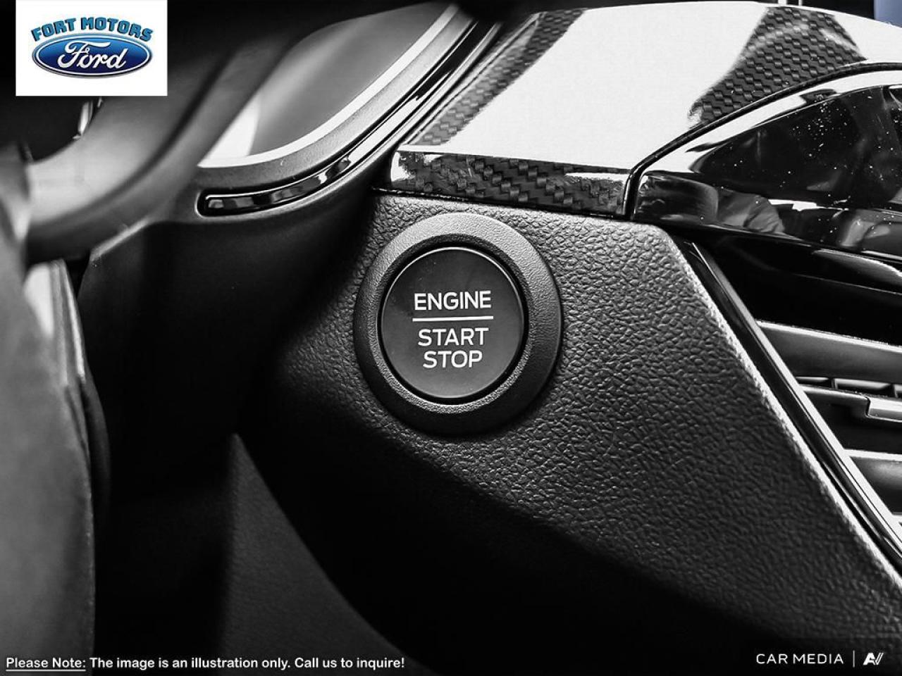 2025 Ford Escape ST-Line Photo5