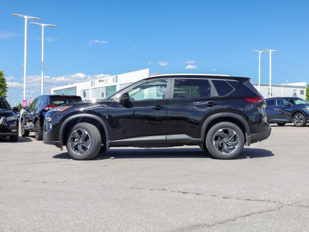 2025 Nissan Rogue SV Moonroof  - Moonroof -  Power Liftgate Photo