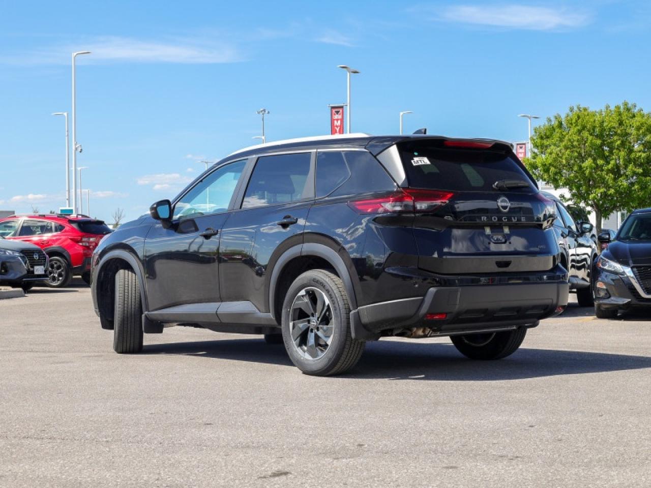2025 Nissan Rogue SV Moonroof  - Moonroof -  Power Liftgate Photo