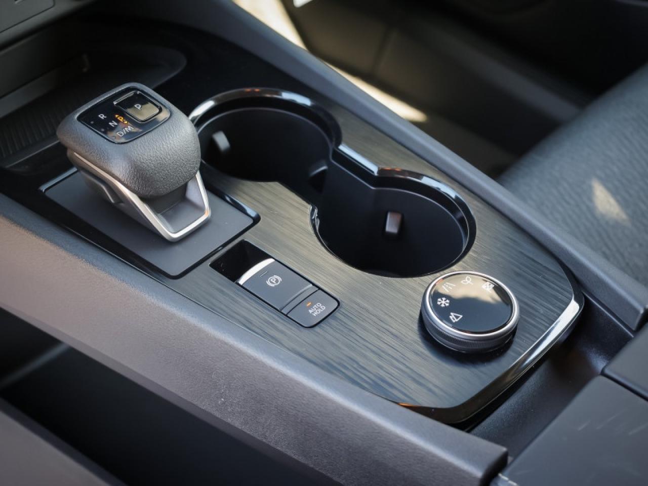 2025 Nissan Rogue SV Moonroof  - Moonroof -  Power Liftgate Photo