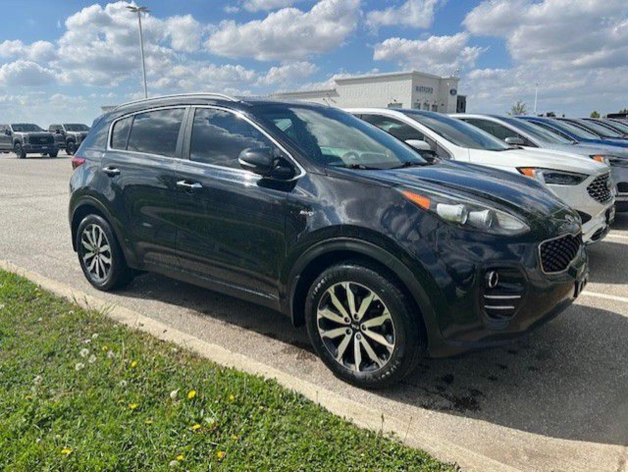 Used 2018 Kia Sportage EX Tech AWD w/Black for sale in Watford, ON