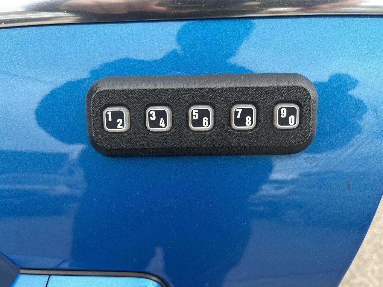 12533644