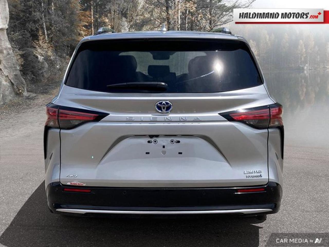 2023 Toyota Sienna Limited AWD Photo