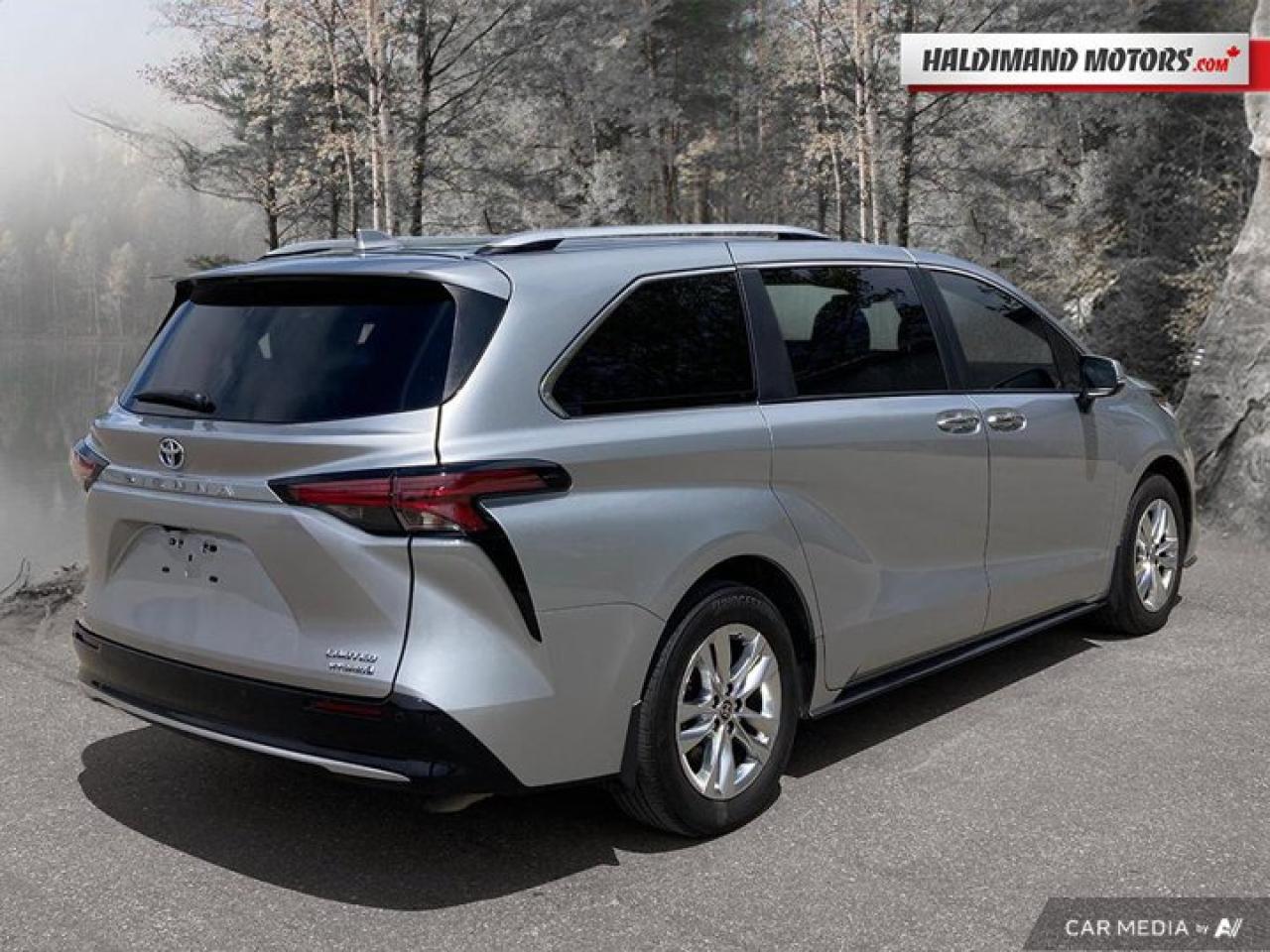 2023 Toyota Sienna Limited AWD Photo