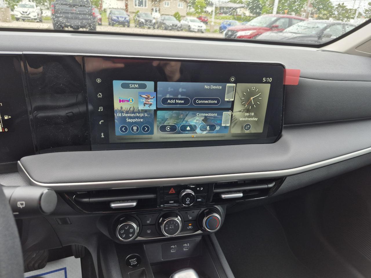 2025 Nissan Kicks S FWD Photo9