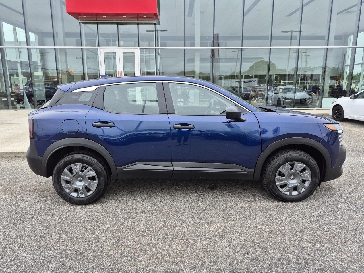 2025 Nissan Kicks S FWD Photo5