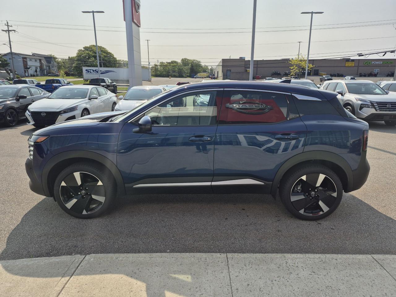 2025 Nissan Kicks SR PREMIUM Photo21