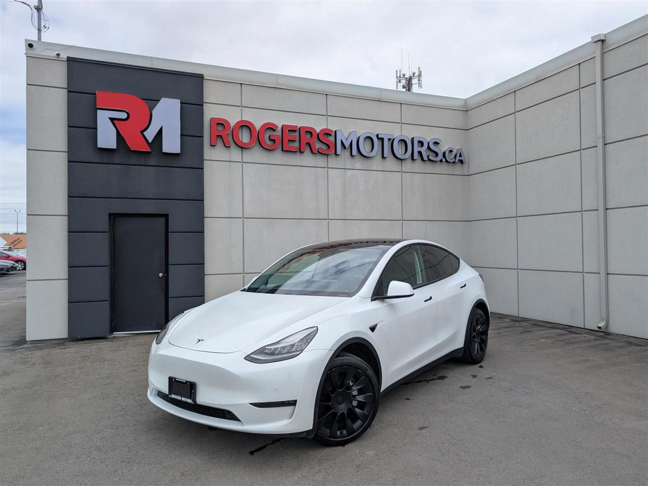 Used 2021 Tesla Model Y LONG RANGE AWD - DUAL MOTOR for sale in Oakville, ON