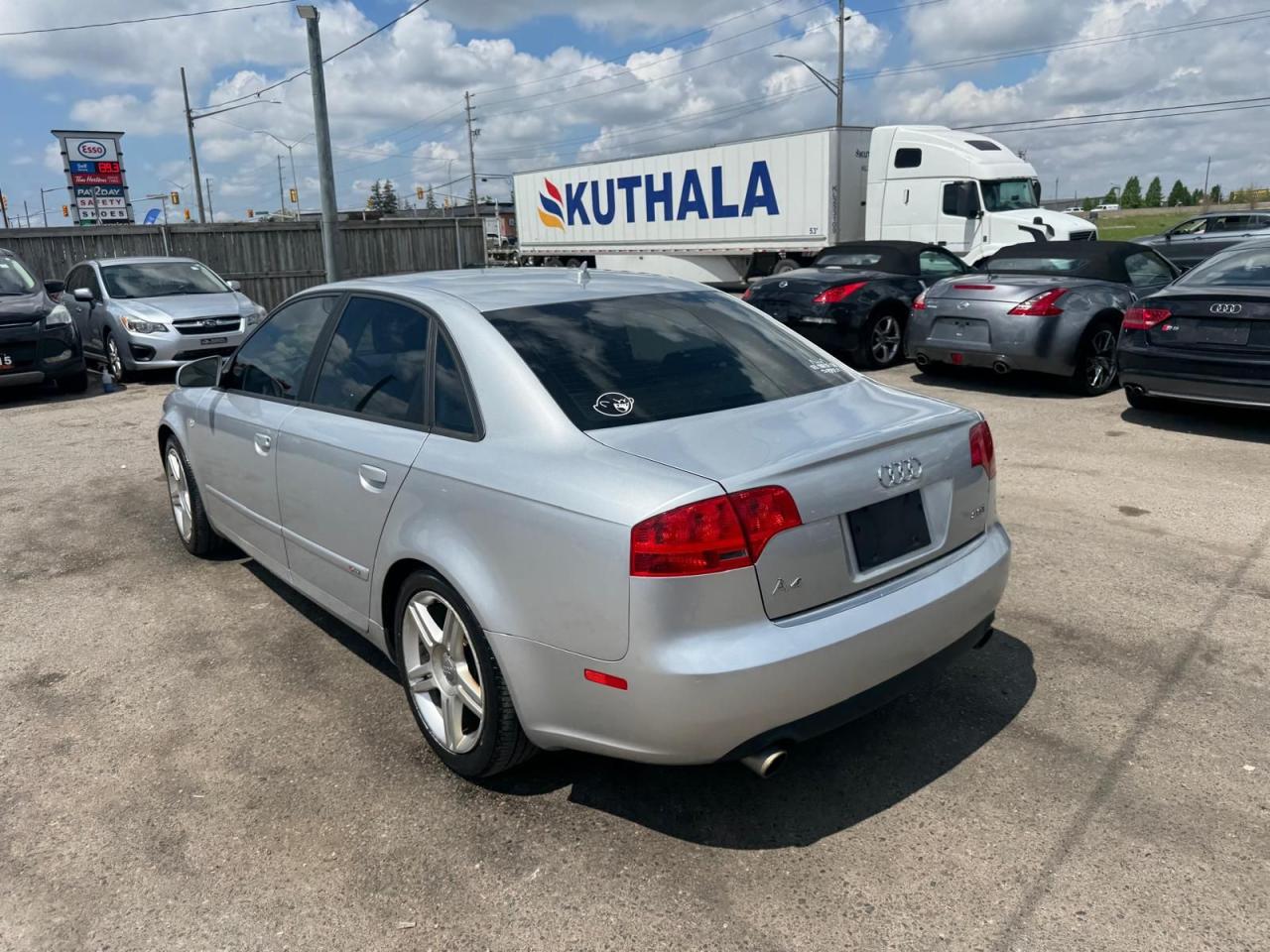 2008 Audi A4 2.0T, AUTO, LEATHER, SUNROOF, 4 CYL, AS IS SPECIAL - Photo #3