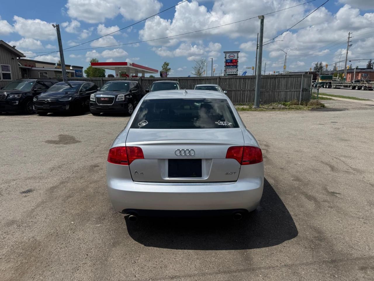 2008 Audi A4 2.0T, AUTO, LEATHER, SUNROOF, 4 CYL, AS IS SPECIAL - Photo #4