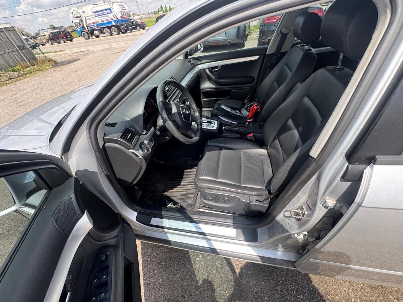 2008 Audi A4 2.0T, AUTO, LEATHER, SUNROOF, 4 CYL, AS IS SPECIAL - Photo #13