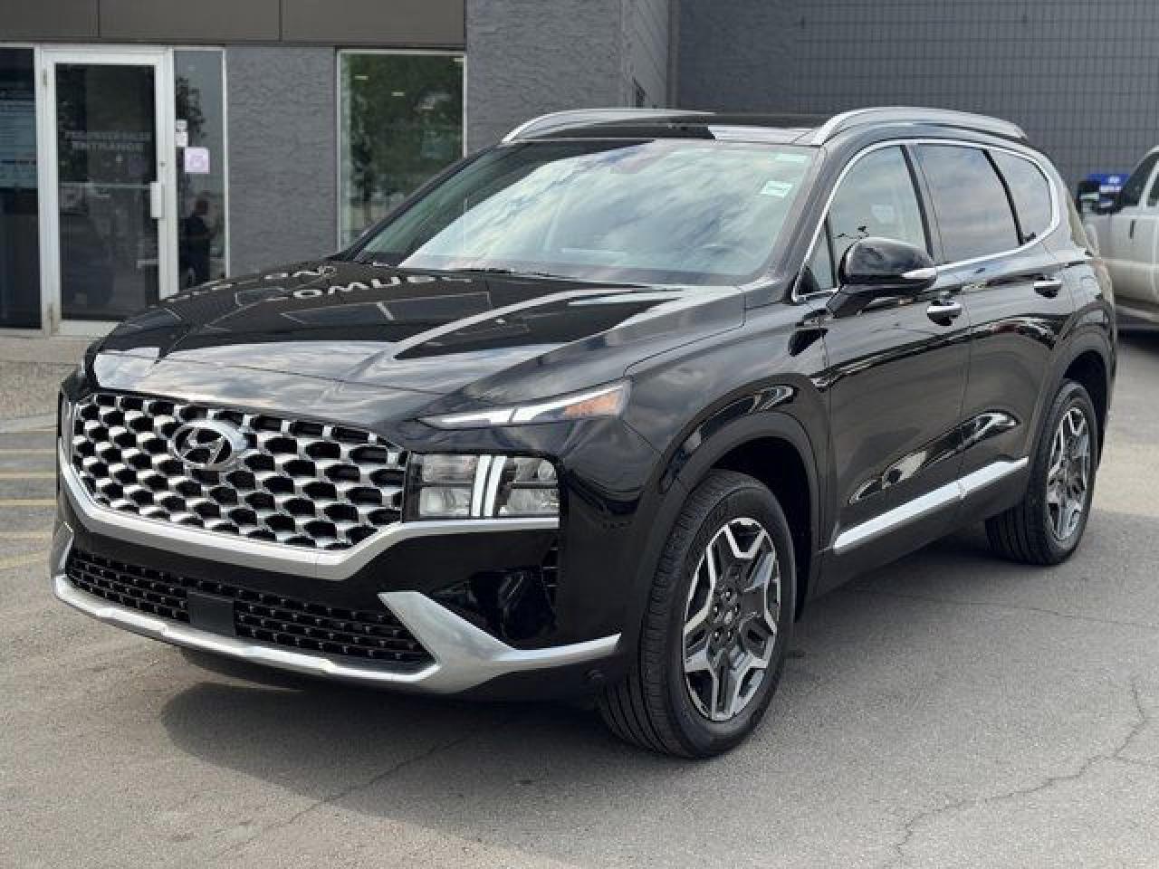 Used 2022 Hyundai Santa Fe Plug-In Hybrid LUXURY PLUG IN HYBRID w/ AWD / LEATHER / PANO ROOF for sale in Calgary, AB