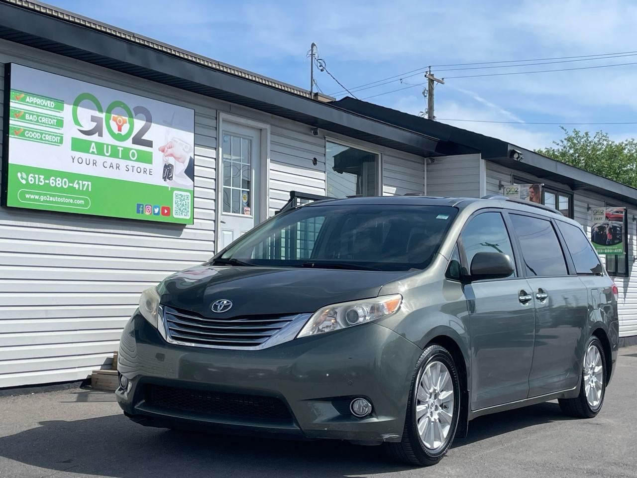 Used 2012 Toyota Sienna XLE for sale in Ottawa, ON