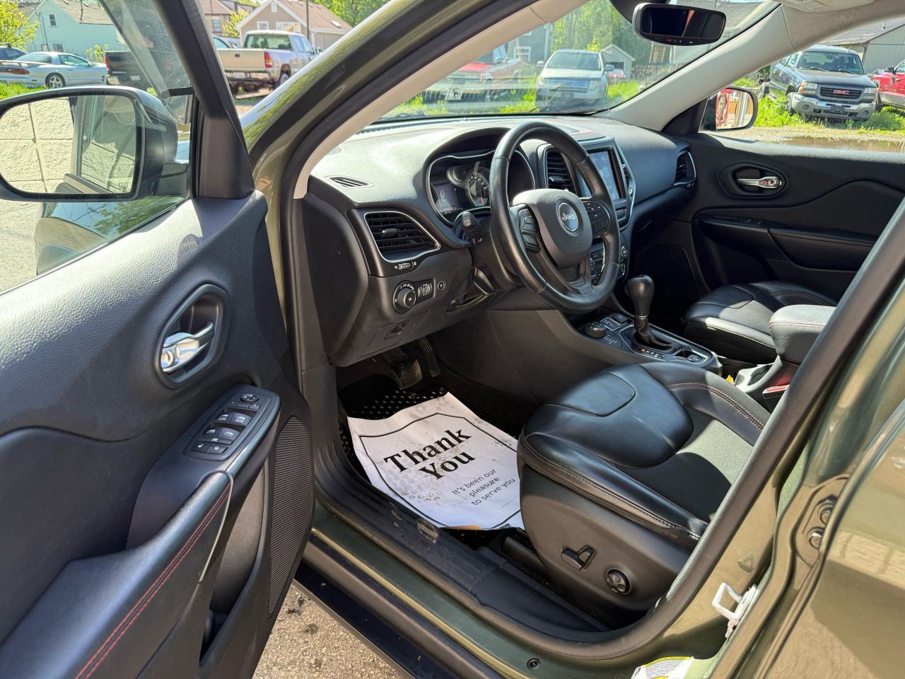 2019 Jeep Cherokee Trailhawk - Photo #5