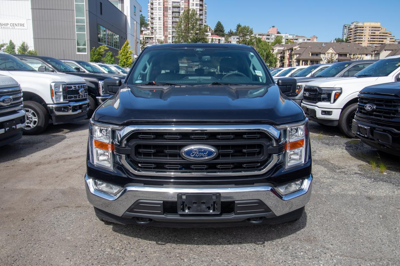2021 Ford F-150 XLT Photo2