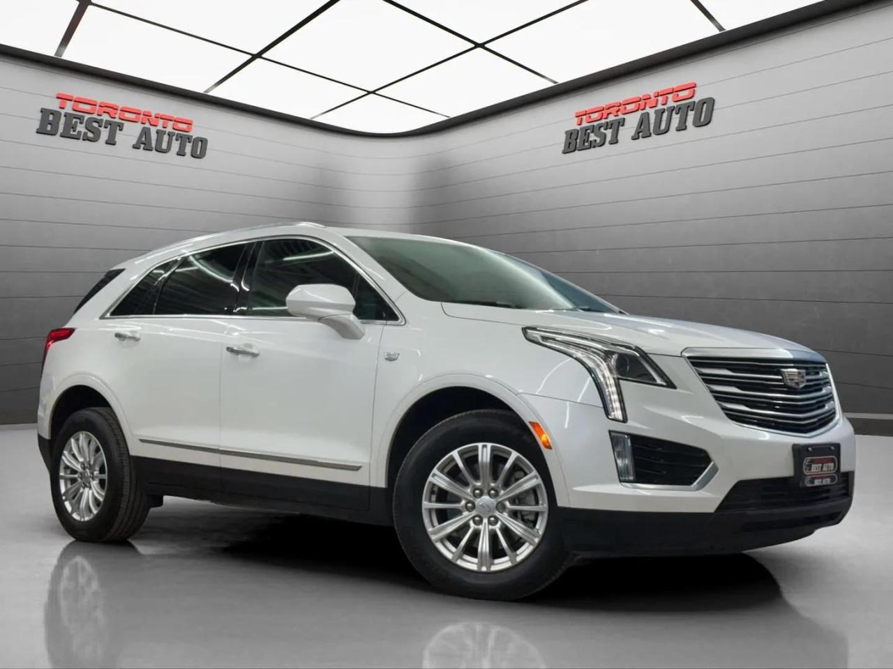 Used 2018 Cadillac XT5 |FWD| 4dr|No Accident| for sale in Toronto, ON