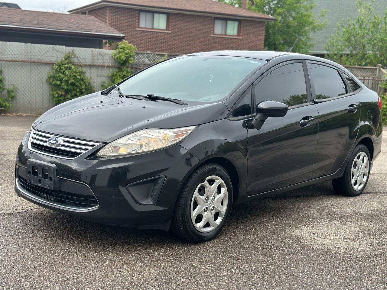 2011 Ford Fiesta 4dr Sdn SE