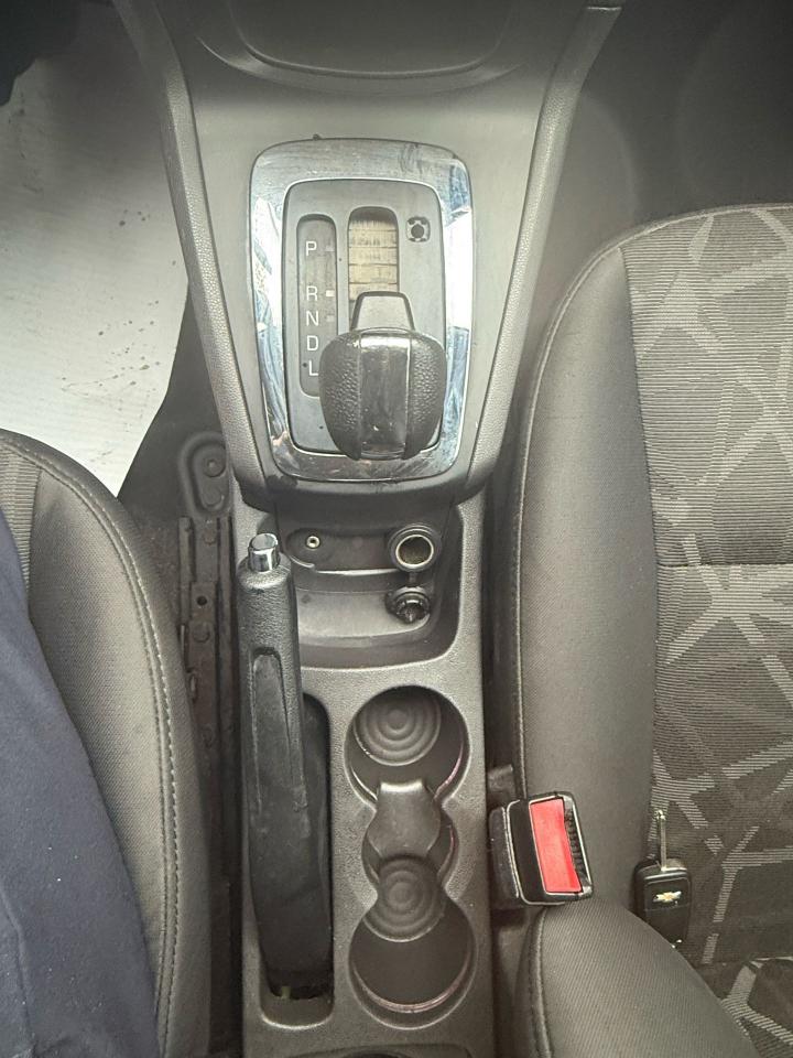2011 Ford Fiesta 4dr Sdn SE - Photo #12