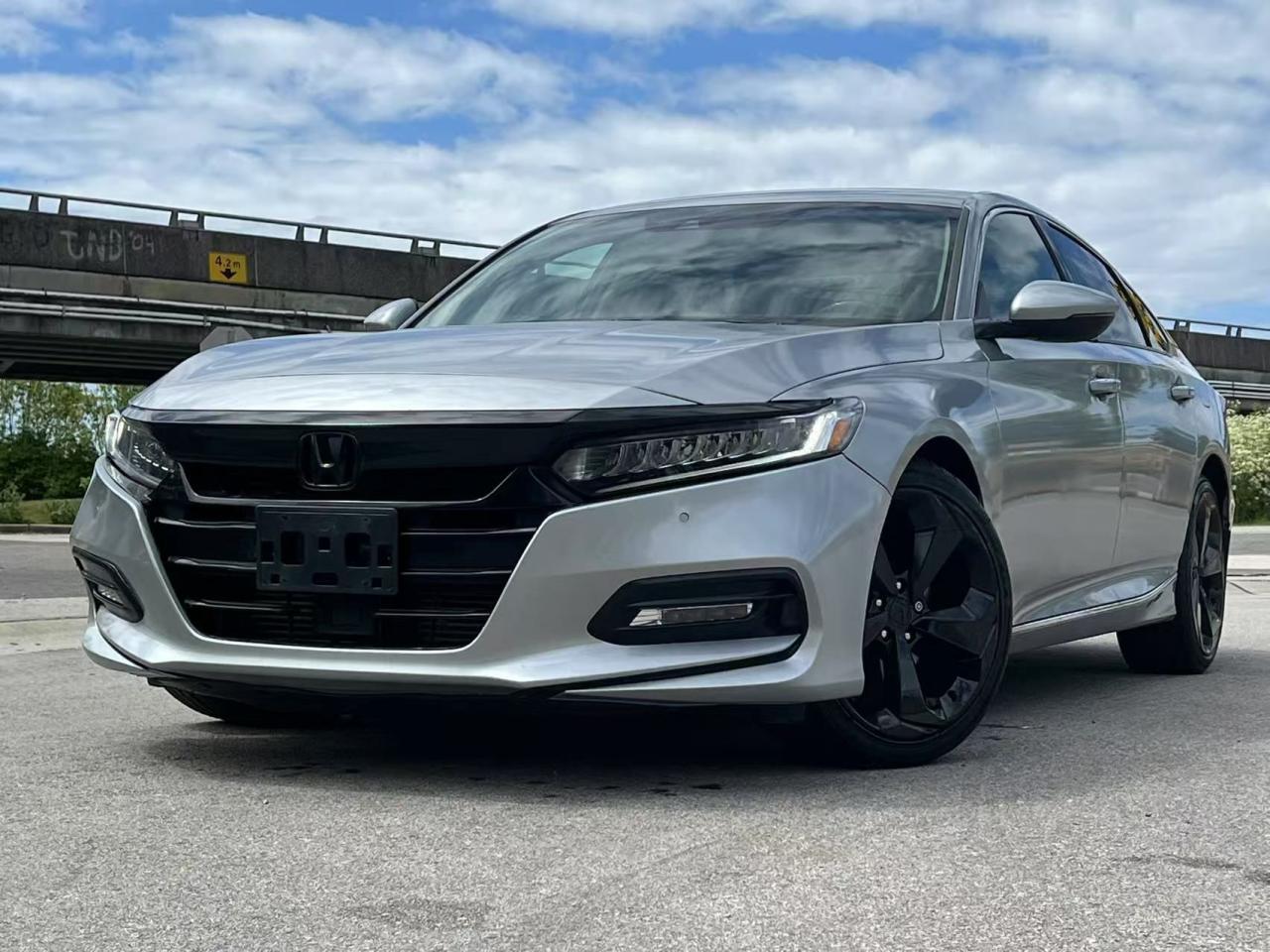 Used 2018 Honda Accord Touring CVT/ HUD/ CLEAN TITLE/ BC LOCAL for sale in Richmond, BC